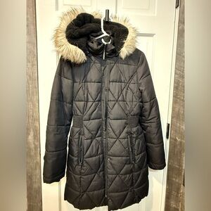 Esprit Women’s Black puffer down Long jacket size M Brown faux fur